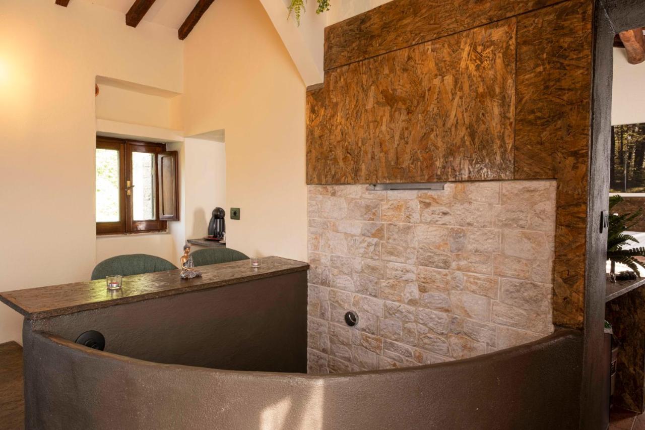 Maison Chanely Calcata Esterno foto