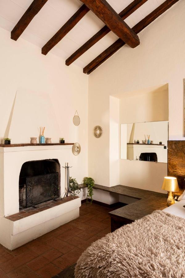 Maison Chanely Calcata Esterno foto