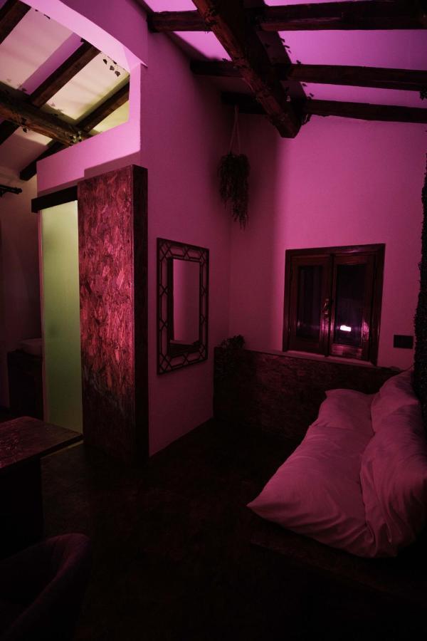 Maison Chanely Calcata Esterno foto
